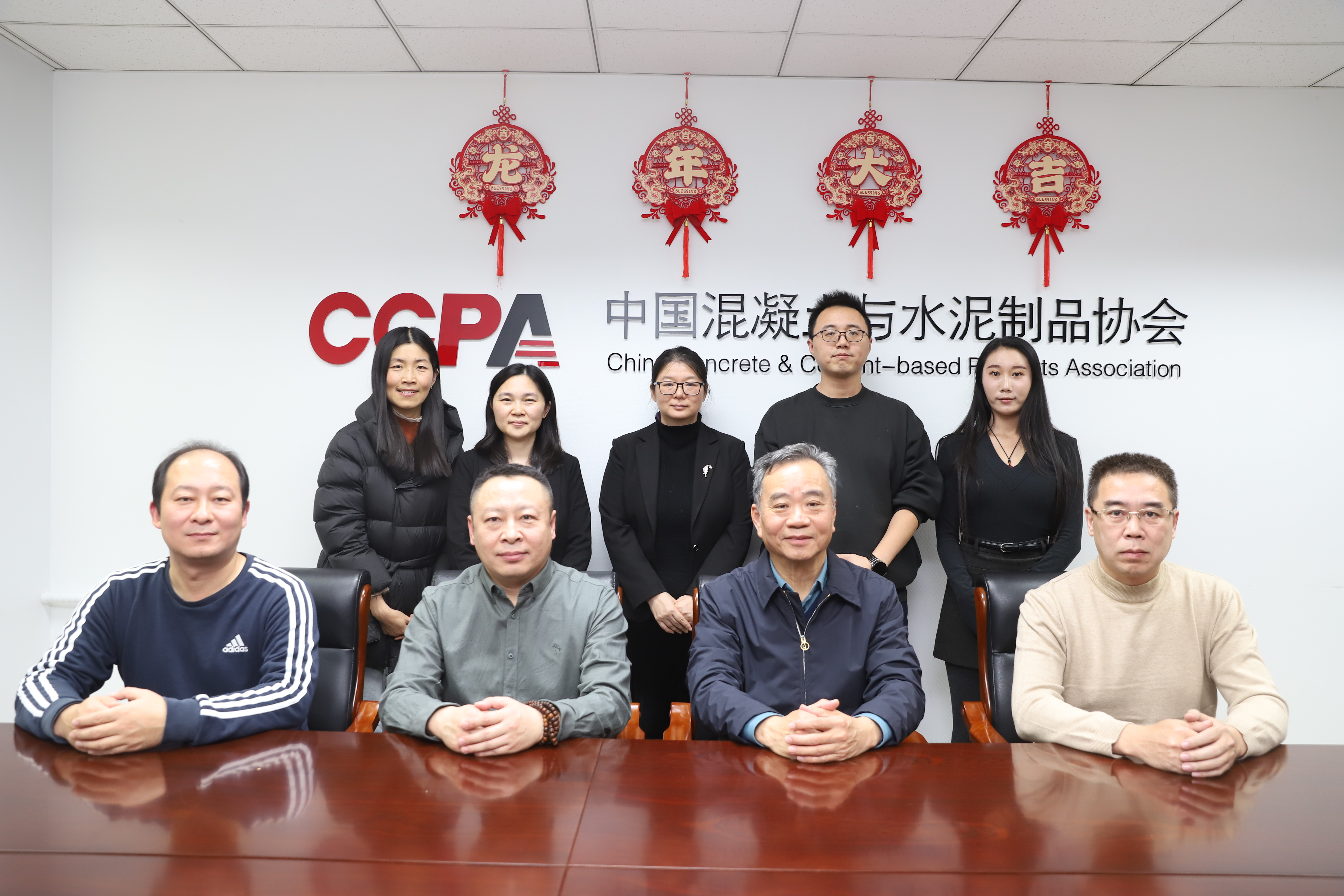 <b>中邦科技董事長史云強一行到訪中國混凝土與水泥制品協會</b>